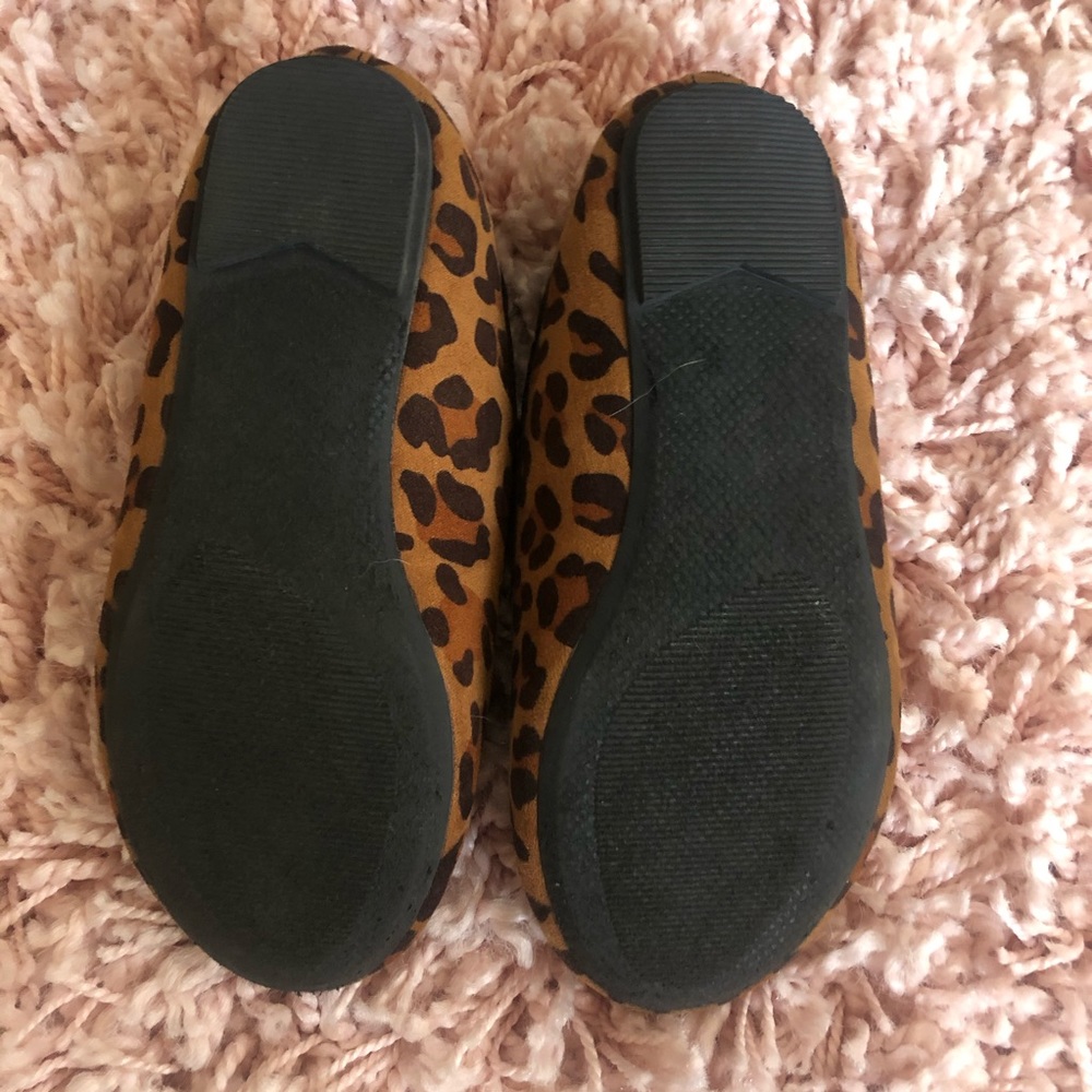 Leopard cat flats - Picture 2 of 2
